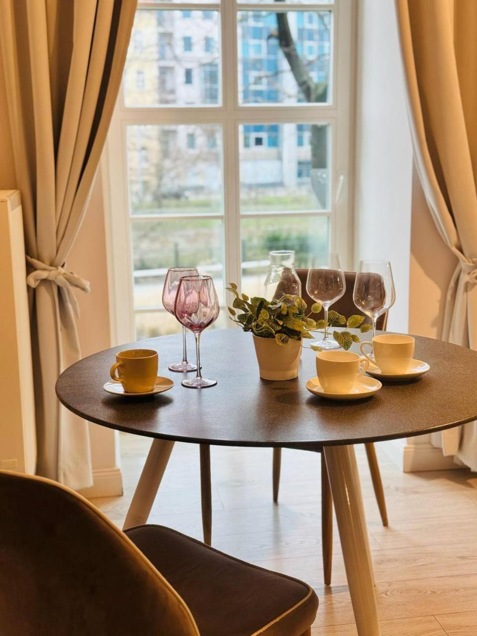 Absyntapartments 24 Rynek วรอตซวาฟ ภายนอก รูปภาพ