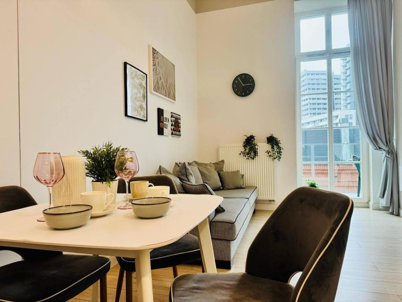 Absyntapartments 24 Rynek วรอตซวาฟ ภายนอก รูปภาพ